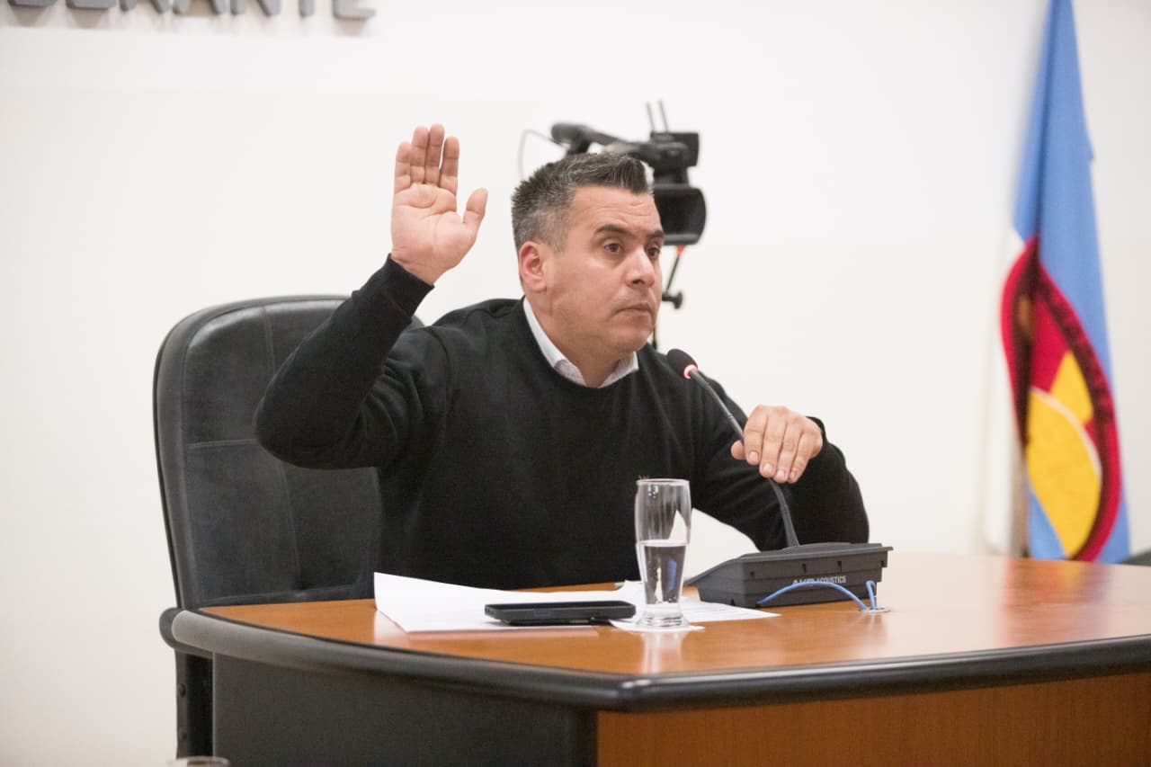 El concejo salvó el transporte en zona norte y aprobó la pauta salarial con lo justo